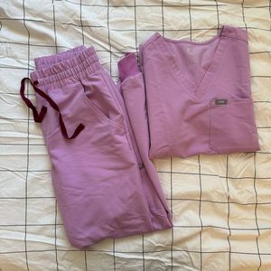 Figs Womens Extra Small Scrub Top and Bottom Set in Dusk